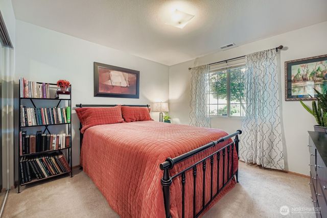 230 105th Street E, Tacoma, WA 98455