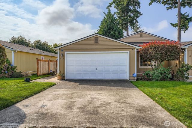 230 105th Street E, Tacoma, WA 98455