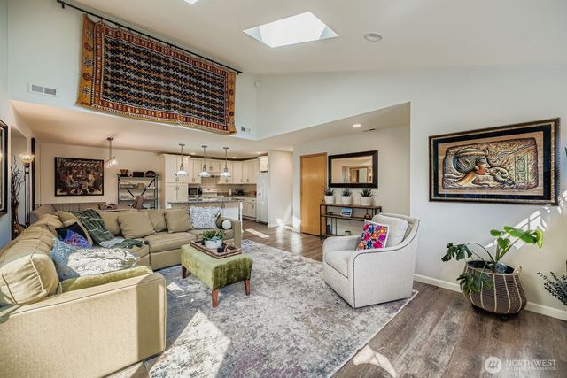 230 105th Street E, Tacoma, WA 98455