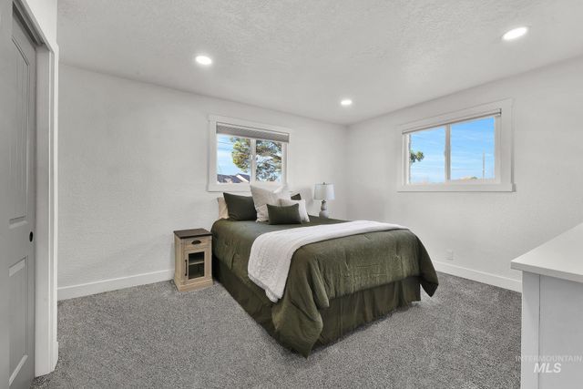 22996 Blessinger Rd, Star, ID 83669