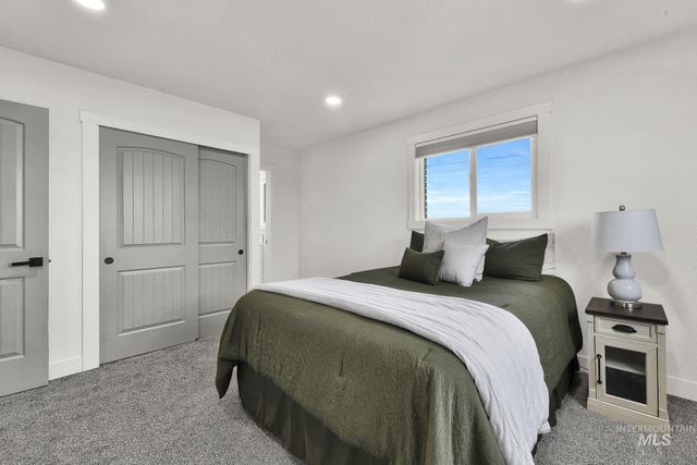 22996 Blessinger Rd, Star, ID 83669