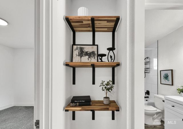 22996 Blessinger Rd, Star, ID 83669