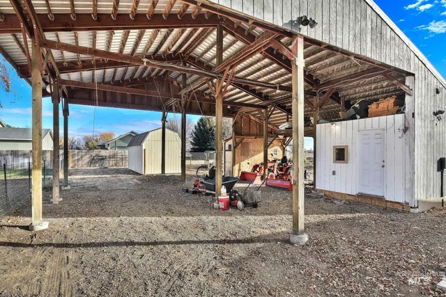 22996 Blessinger Rd, Star, ID 83669