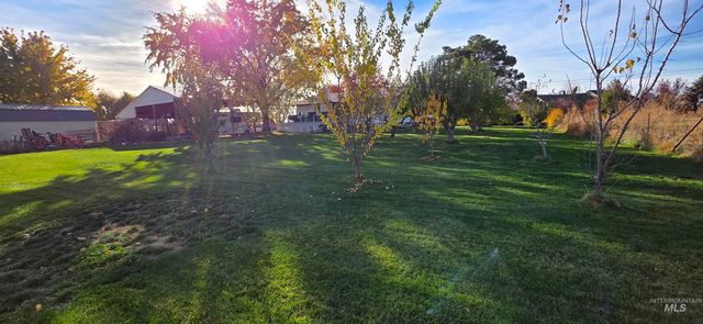 22996 Blessinger Rd, Star, ID 83669