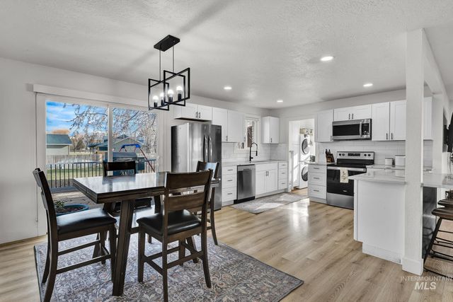 22996 Blessinger Rd, Star, ID 83669