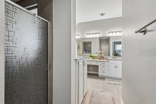 7635 McKinney Hls, San Antonio, TX 78254