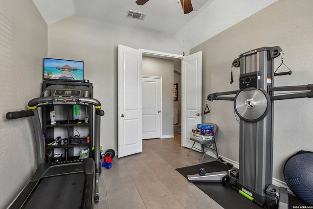 7635 McKinney Hls, San Antonio, TX 78254