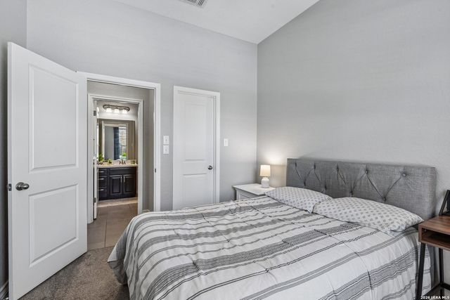 7635 McKinney Hls, San Antonio, TX 78254