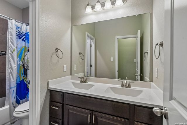 7635 McKinney Hls, San Antonio, TX 78254