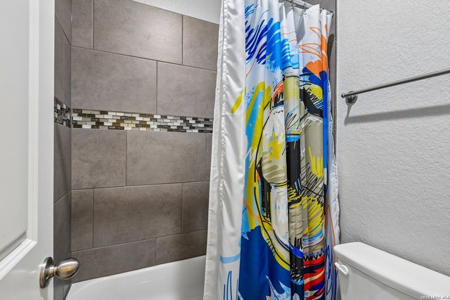 7635 McKinney Hls, San Antonio, TX 78254