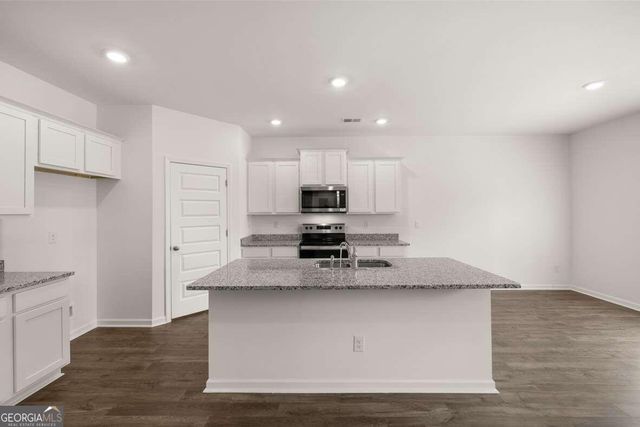 822 Trillium Drive, Locust Grove, GA 30248