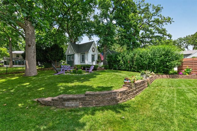 2832 36th Street, Des Moines, IA 50310