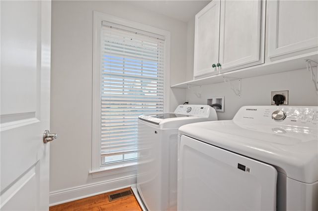 2028 Dantry Dr, Cecil, PA 15317