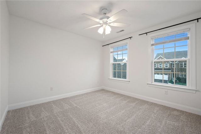 2028 Dantry Dr, Cecil, PA 15317