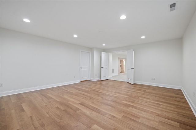 2028 Dantry Dr, Cecil, PA 15317