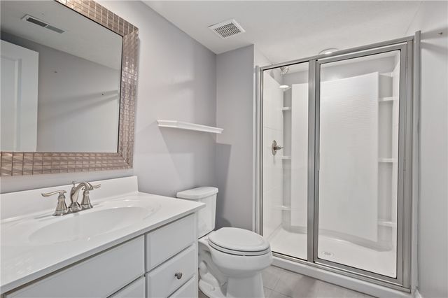 2028 Dantry Dr, Cecil, PA 15317