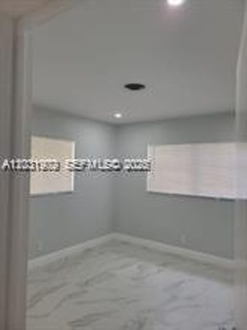 590 NE 20th Street 1, Wilton Manors, FL 33305
