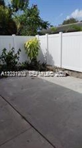 590 NE 20th Street 1, Wilton Manors, FL 33305