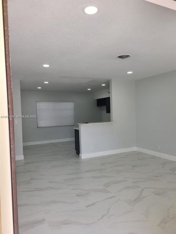 590 NE 20th Street 1, Wilton Manors, FL 33305