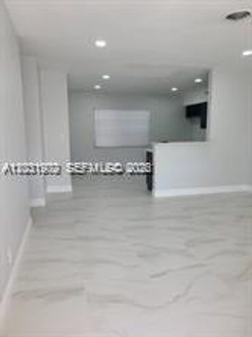 590 NE 20th Street 1, Wilton Manors, FL 33305