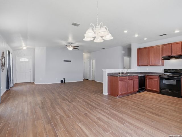 4714 Dapple, San Antonio, TX 78244
