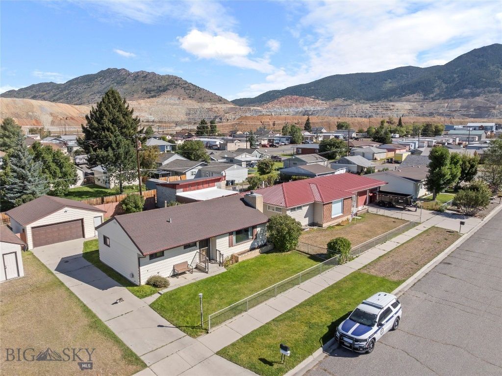2715 Locust Street, Butte, MT 59701 — photo 3