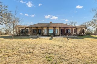 1640 Long Mountain RD, Gause, TX 77857
