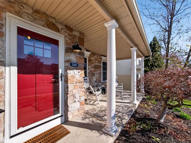 2040 VALLEY VIEW DR, Quakertown, PA 18951