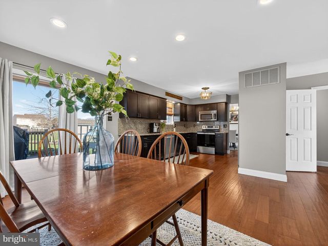 2040 VALLEY VIEW DR, Quakertown, PA 18951