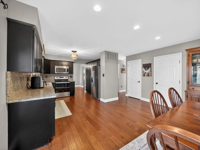 2040 VALLEY VIEW DR, Quakertown, PA 18951