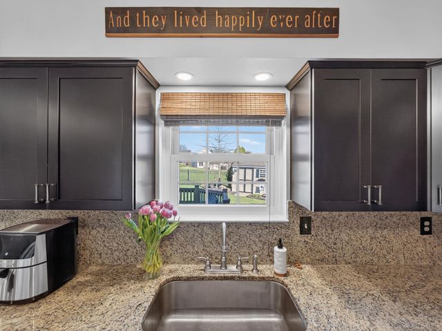 2040 VALLEY VIEW DR, Quakertown, PA 18951