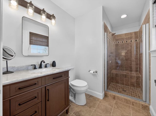 2040 VALLEY VIEW DR, Quakertown, PA 18951
