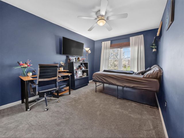 2040 VALLEY VIEW DR, Quakertown, PA 18951