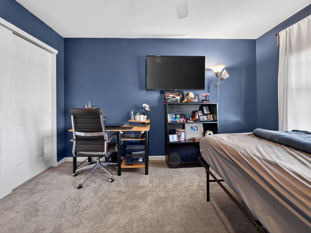2040 VALLEY VIEW DR, Quakertown, PA 18951