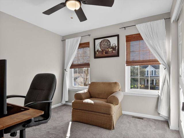 2040 VALLEY VIEW DR, Quakertown, PA 18951