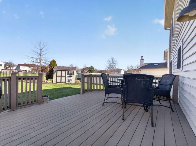2040 VALLEY VIEW DR, Quakertown, PA 18951