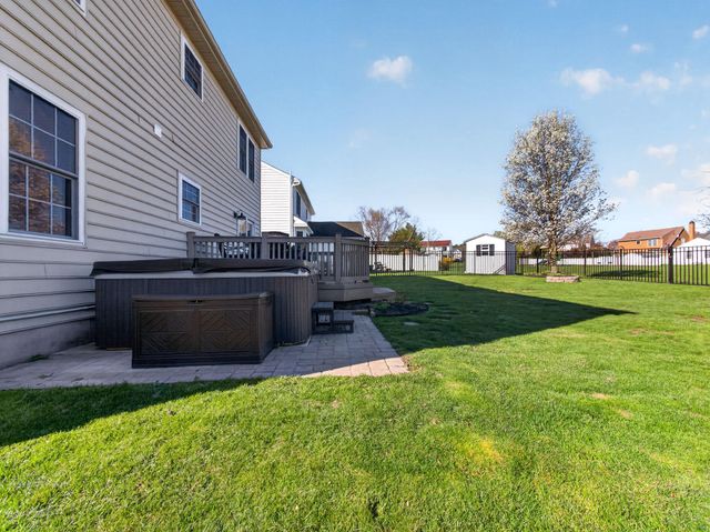 2040 VALLEY VIEW DR, Quakertown, PA 18951