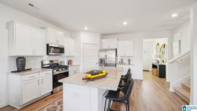 536 WAY STATION PLACE, Kimberly, AL 35091
