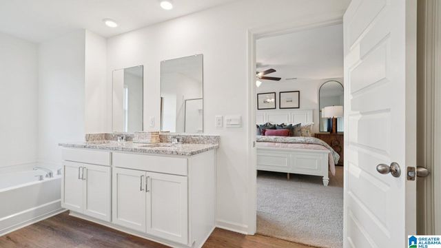 536 WAY STATION PLACE, Kimberly, AL 35091