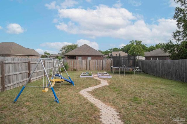 3952 Willow Glen Dr, Pace, FL 32571