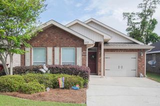 3952 Willow Glen Dr, Pace, FL 32571
