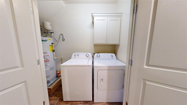 102 Richards Street, College Station, TX 77840