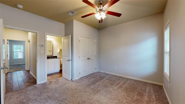 102 Richards Street, College Station, TX 77840