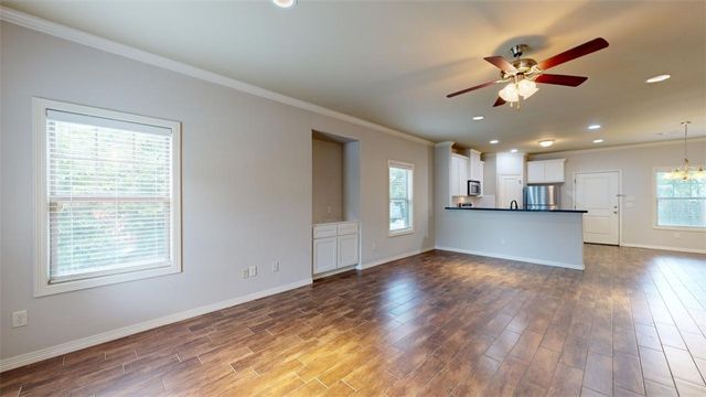 102 Richards Street, College Station, TX 77840