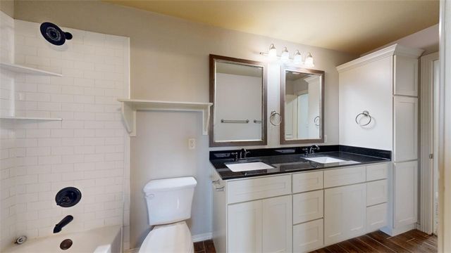 102 Richards Street, College Station, TX 77840