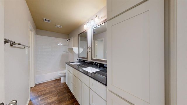 102 Richards Street, College Station, TX 77840