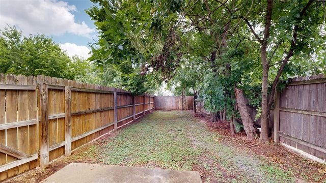 102 Richards Street, College Station, TX 77840
