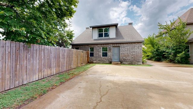 102 Richards Street, College Station, TX 77840