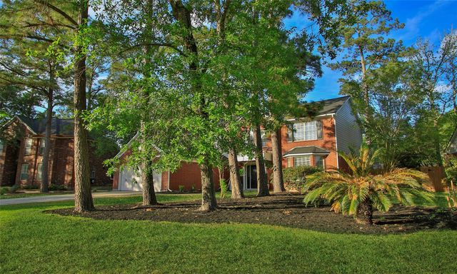 52 W Twinberry Place, The Woodlands, TX 77381