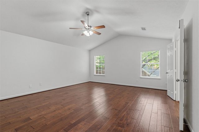 52 W Twinberry Place, The Woodlands, TX 77381